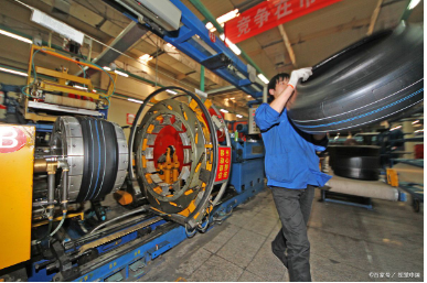 揭秘橡膠輪胎廠(chǎng)的核心：高效設(shè)備管理系統(tǒng)